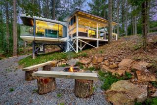 Celestial Luxury Pod Retreat in the Pines of Broken Bow with Hot Tub, Oklahoma - 2