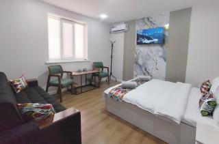 Boulevard Global Family Guest House - 7