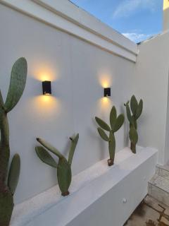 Central Stellenbosch Home (4 bed, pool & inverter) - 1