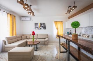 Villa Enigma - 6