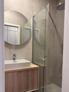 Brand New Studio Near Center - 6
