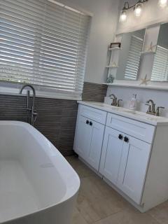 Oceanfront Beach House Private Beach Sleeps 10 - 8