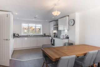 Beach Mews - Modern townhouse with patio and private parking - 5