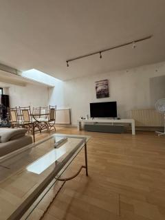 Ivory Square - 6