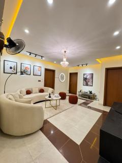 The Nova Loft, Luxe 2BHK, Game Room, 12 Guests - 4
