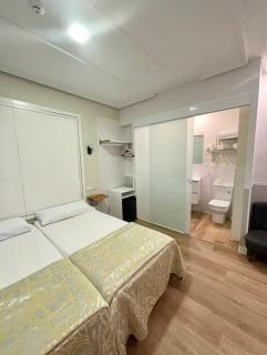 Hostal Madrid - 8