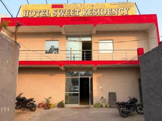 PLAY HOTEL SWEET RESIDENCY budget friendly - 1
