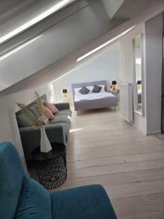 City Hotel - 4