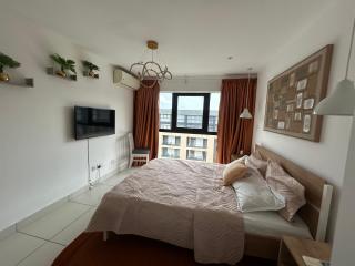 Executive Studio at Embassy Gardens - 6
