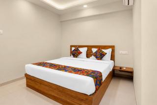 FabHotel SB Palace - 1