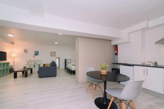 Acogedor junto al Puerto de Vigo by CABANA Rentals - 2