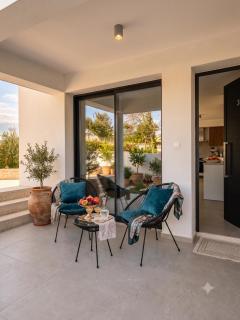 Lemonia Modern Maisonette Fresh 3-BDR Family - Pafos - 0
