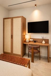 AIA Suites Tinos - Open-Plan Suite - 9