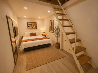 Old Quarter Artist House 5BR Perfect for Groups - 9