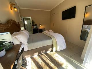 Slaapnet Guesthouse Long Stay Accommodation Wilkoppies - Klerksdorp - 3