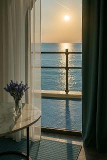 Panoramic Sea Apartment - 7