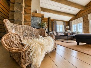 Dream mountain cabin with jacuzzi and views - 4