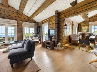 Dream mountain cabin with jacuzzi and views - 2