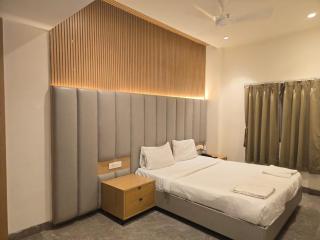 Sai Madhura Luxury Rooms - 0