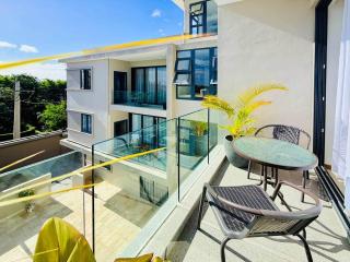 Bright 2BR Apartment Terrace & Pool Grand Baie - 6