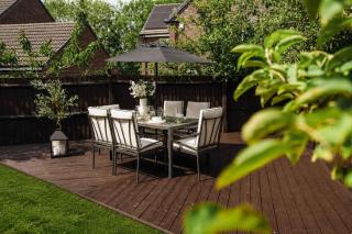 Spacious 4BR Home with Huge Garden in Mickleover - 6