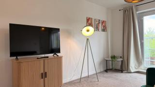 Stylish Family Home, 4-BDR & Sleeps 7 Comfortably - 0