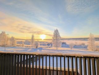 Arctic Horizon House - Panoramic River Views - 2