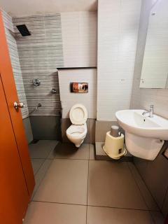 Hotel Holiday Park,Thalassery - 3