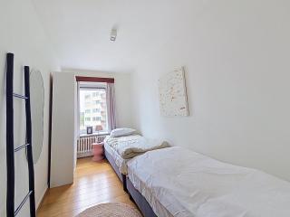 Spacious 6 Person Apartment Near Leuven Center - 5