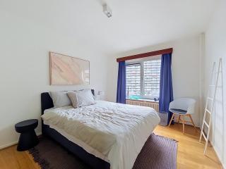 Spacious 6 Person Apartment Near Leuven Center - 4