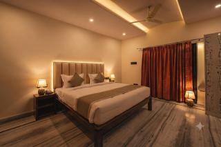 The Amber House - Luxury Boutique Stay in Bani Park, City Center Jaipur - 9