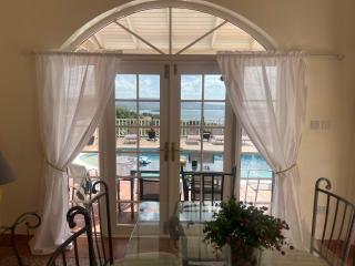 Labrolette Bay-Villa-Sleeps 8-Pool-Parking - 3