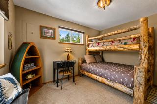 Cozy Cabin w/ Hot Tub Near Buckhorn & Castle Rock - 7