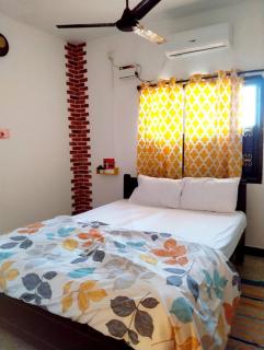Heritage 3 BHK 2km to WhiteTown - HALO - 3