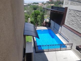 Luxury House In Yerevan City Center With Swimming Pool - 9