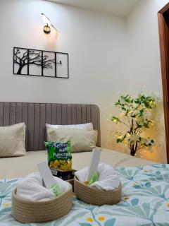 Rahnit Stayz Cozy Comfort Near Golf Course Road - 8