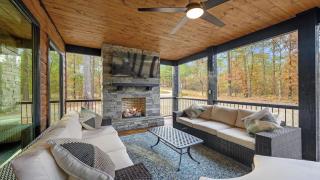Luxury Cabin Retreat, Game room, Views, Hot tub - 3