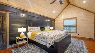 Luxury Cabin Retreat, Game room, Views, Hot tub - 1