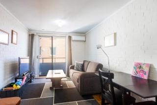 Lovely 1 BDR in the heart of Fremantle w Parking - 3