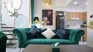 Chic 2BR Urban Duplex in Masdar City Oasis 2 - 1
