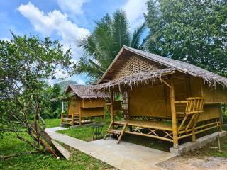 Tarzan Bamboo hut - 0