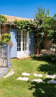 Appartement charmant proche d'Avignon avec piscine privée - 0