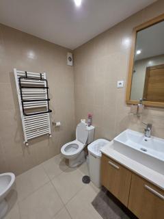 Casa di Beau - Hacienda Riquelme golf resort - Free Covered Parking WiFi - 3