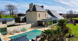 Maison confortable à Saint-Germain-du-Pert avec piscine privée - 0