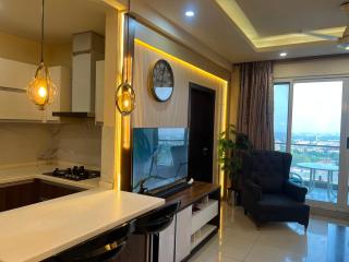 ELYSIUM TOWER- Executive Two Bedrooms Apartment Facing Centaurus Mall Islamabad - 1