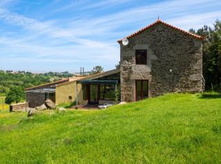 Spacious House in Seia with Stunning Mountain Views, 150 m² - 8