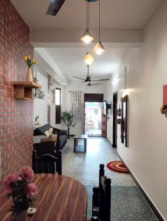 Full Home 7 BHK Private Terrace 2km WhiteTown - BLUEMOON - 0