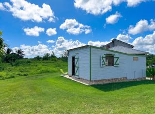 Maison cosy près de Petit-Canal sur 30 m² avec jardin - 0
