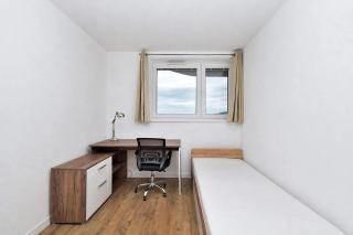 Spacious 3-room apartment with a balcony, 5 minutes to the center - 3