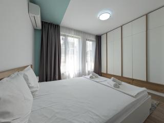 Designer Luxury Apartment 1BD by Flat Mаnager - 1